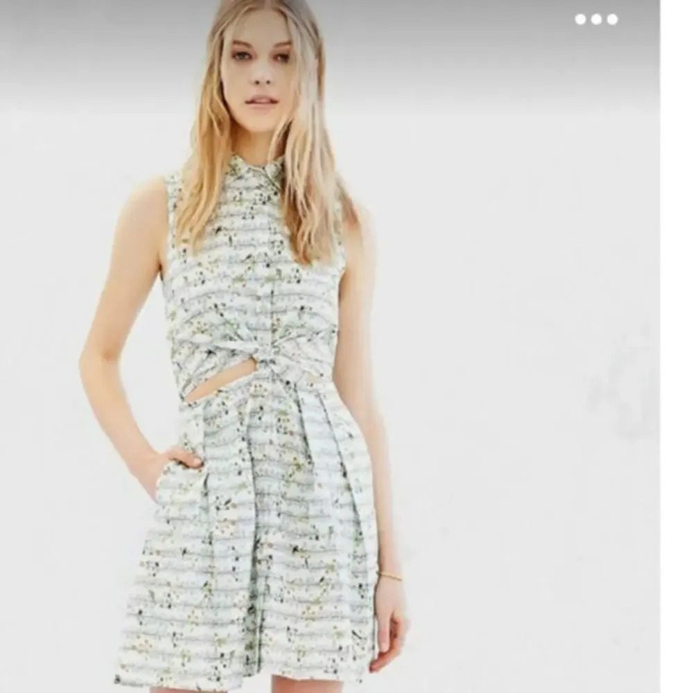 Samantha‎ Pleet Scout Tie Bird Cutout Floral Dress Size 2